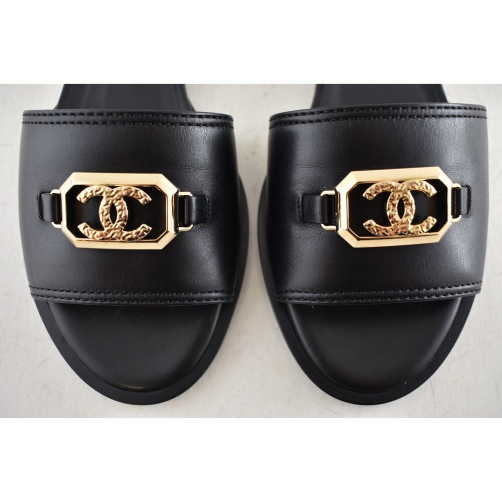 Chanel 23B Black Shiny Calfskin Leather Gold CC Logo Mule Slides Sandals Flat 38 - Picture 11 of 16
